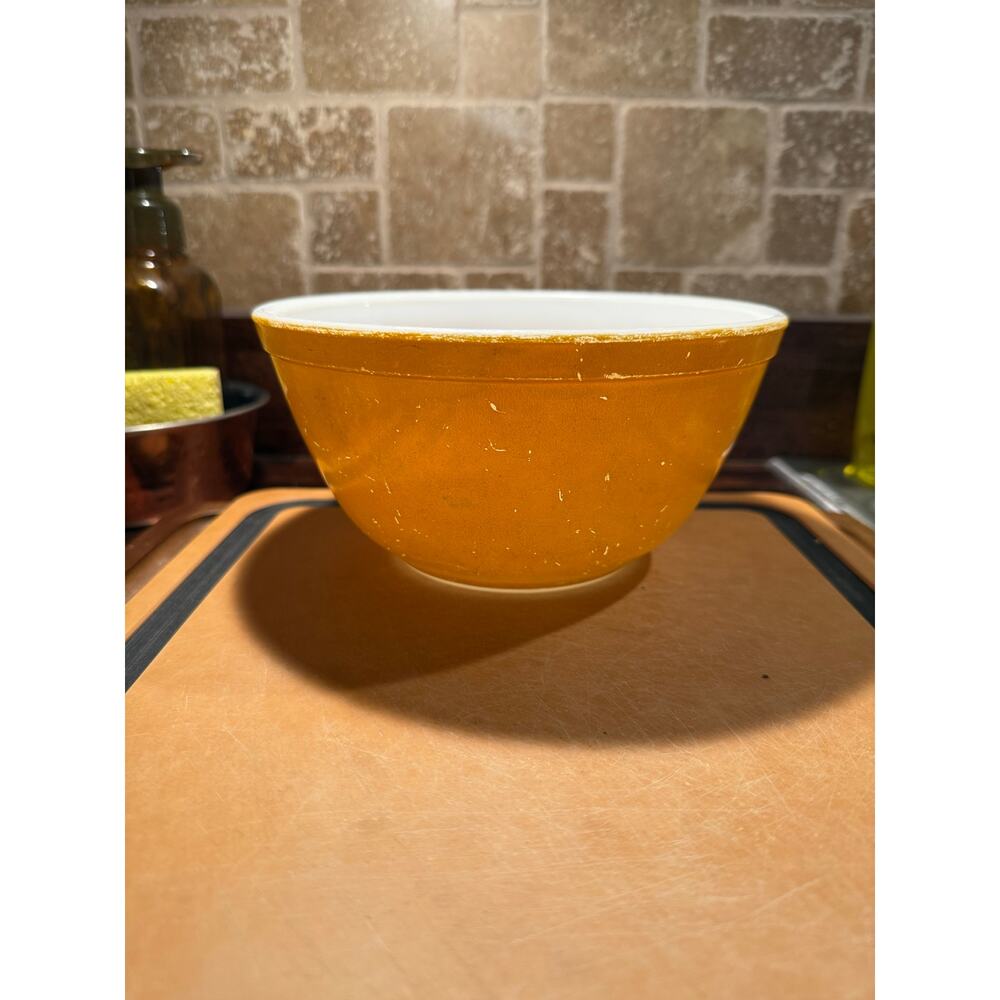 Vintage Pyrex #402 Tangerine 1.5 Quart Mixing Nesting Bowl